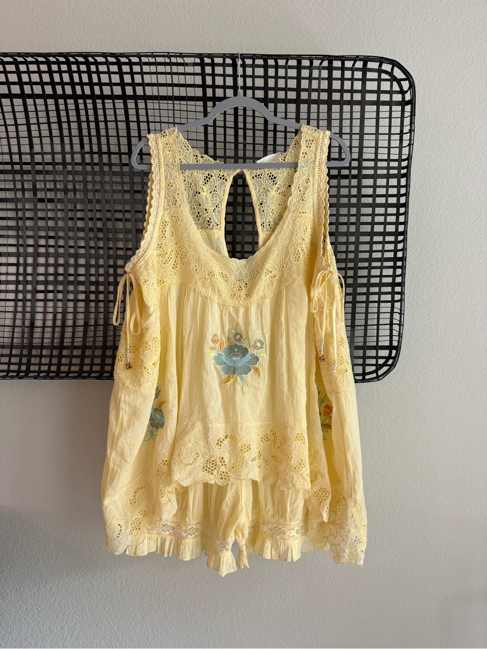 Free people Eye Catcher Bloomsie Romper double butter yellow - Picture 2 of 9